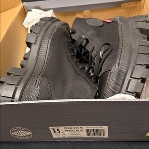 Palladium women Black boots